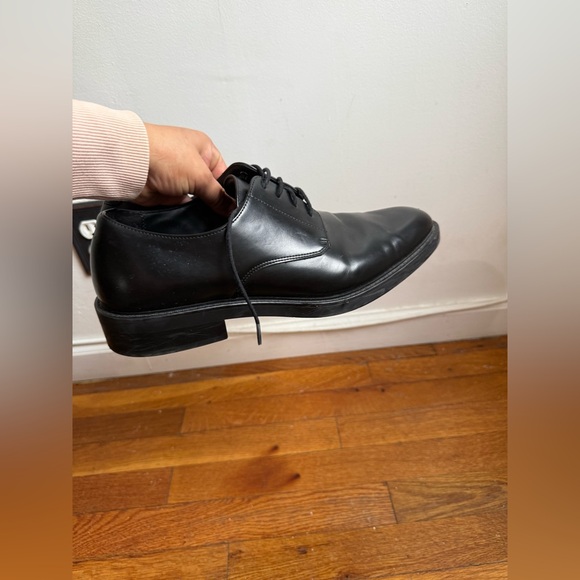 Classic Black Men's Dress Shoes - Picture 3 of 7